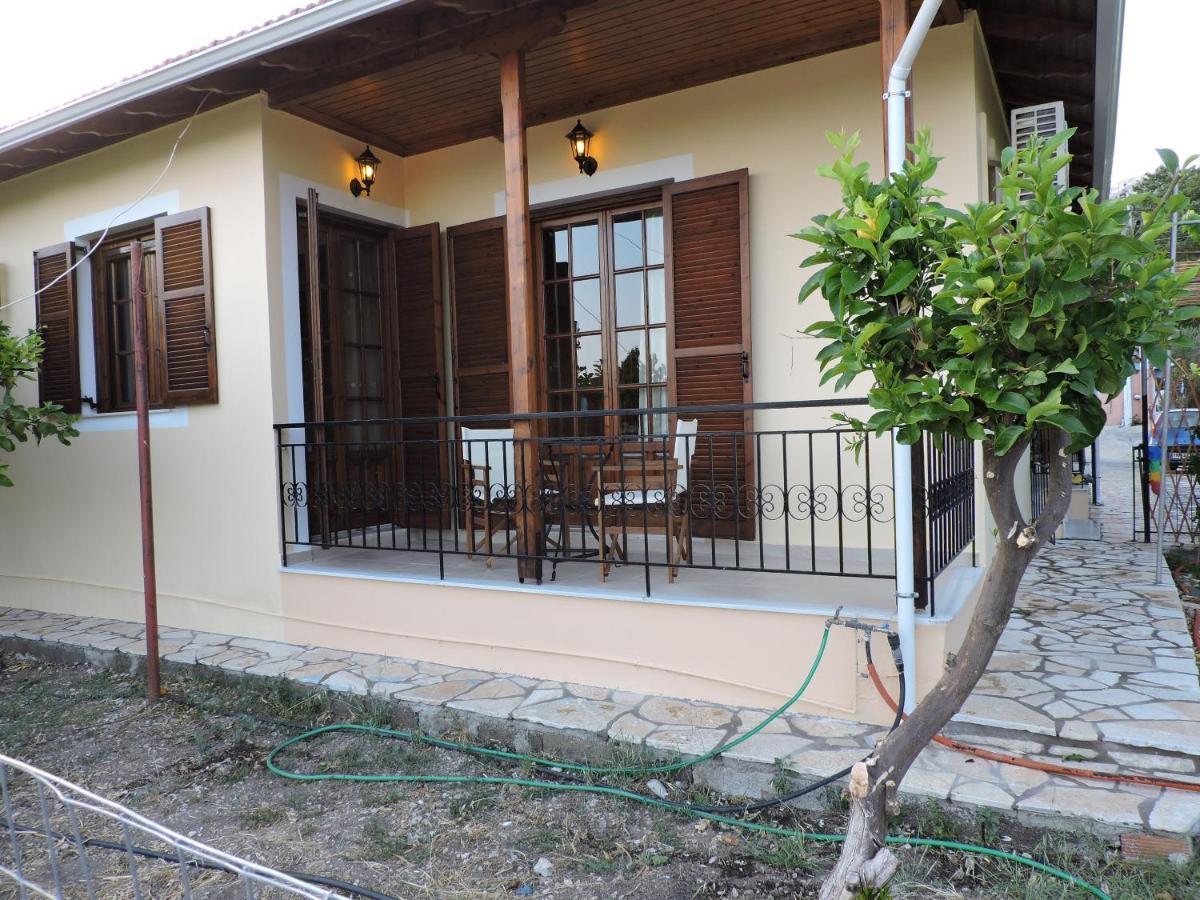 Calm House In Sivros Village, Lefkada エクステリア 写真